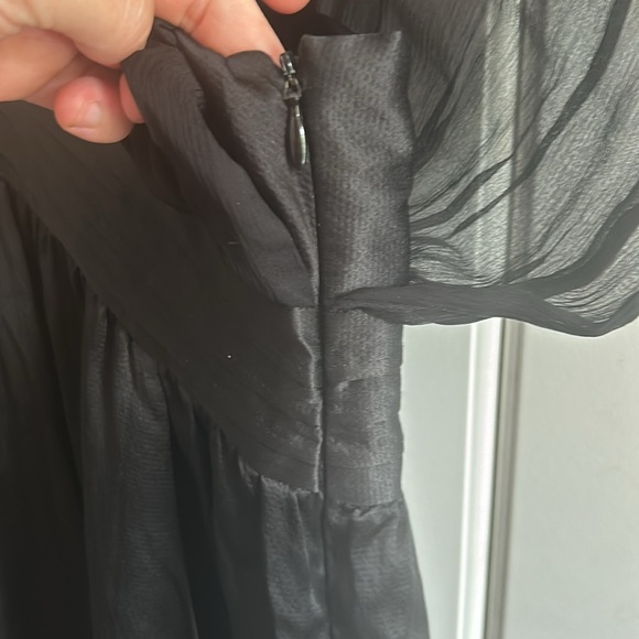 Little black silk dress - Picture 9 of 10